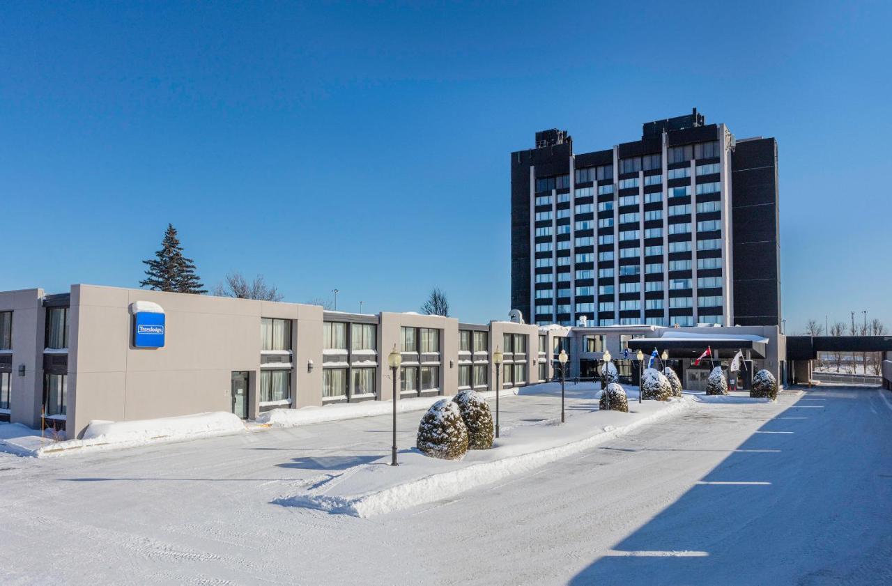 Travelodge By Wyndham Quebec City Hotel & Convention Centre Esterno foto