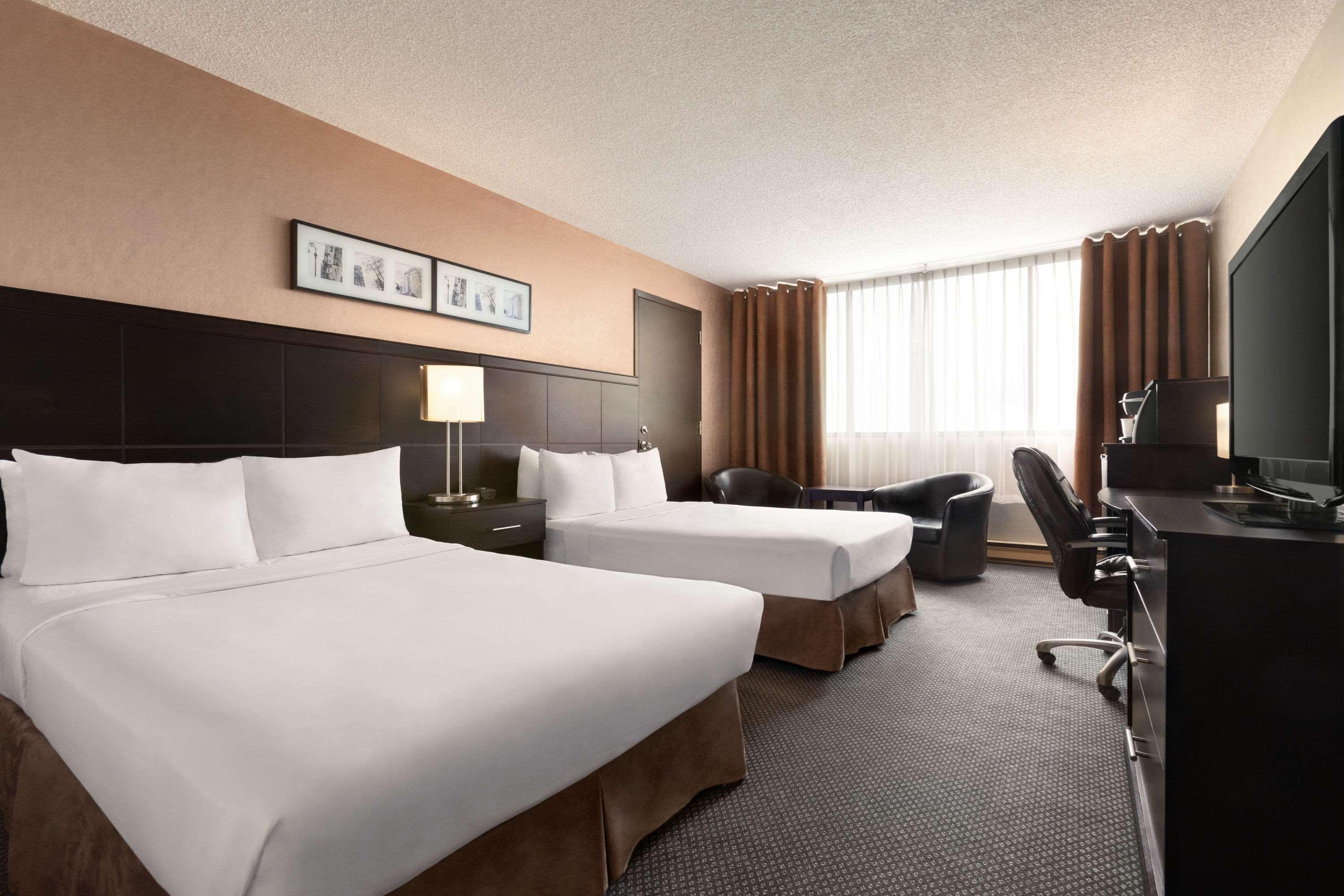 Travelodge By Wyndham Quebec City Hotel & Convention Centre Esterno foto