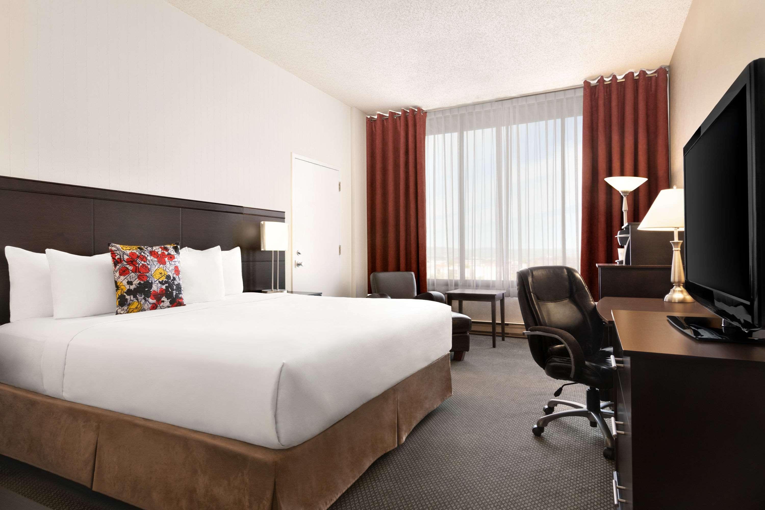 Travelodge By Wyndham Quebec City Hotel & Convention Centre Esterno foto