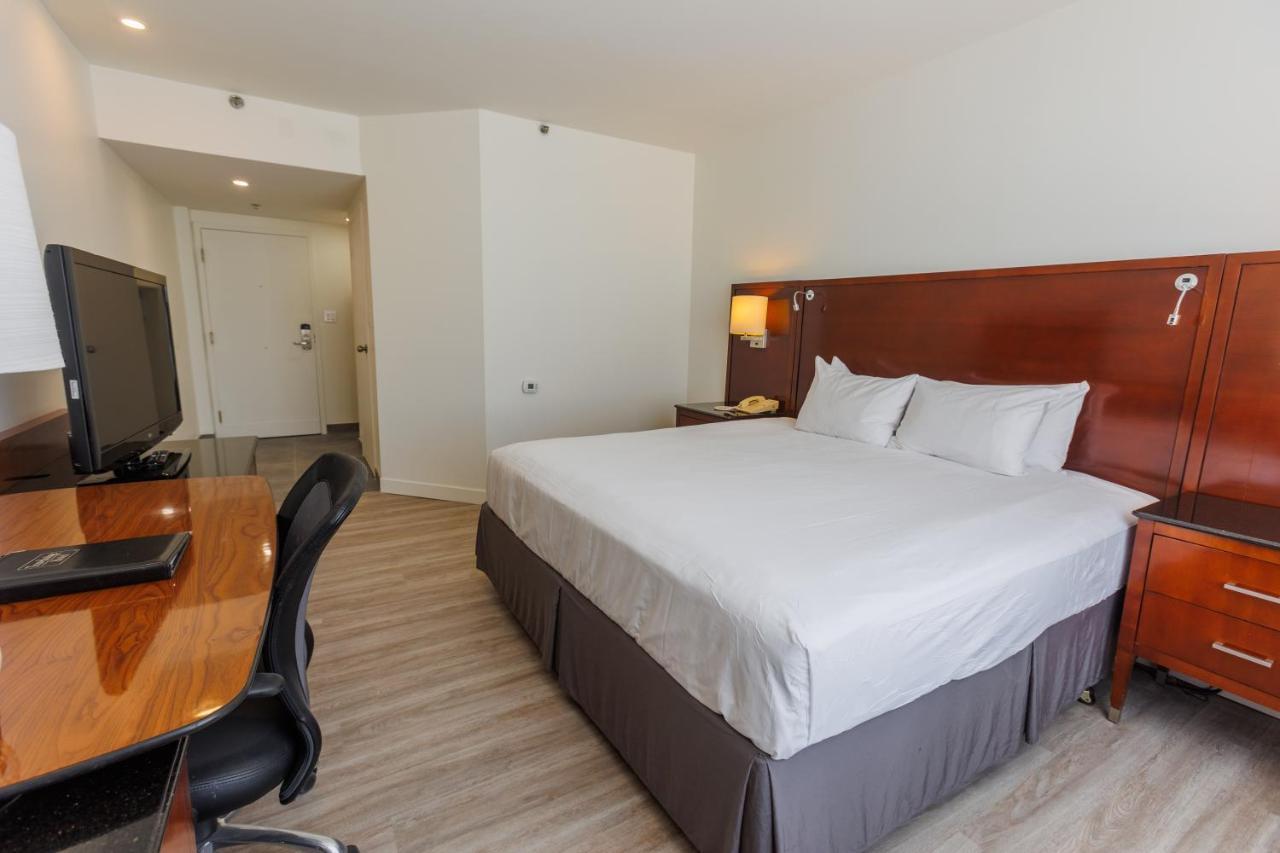 Travelodge By Wyndham Quebec City Hotel & Convention Centre Esterno foto
