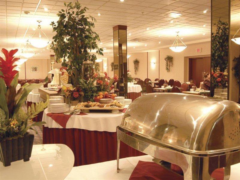 Travelodge By Wyndham Quebec City Hotel & Convention Centre Esterno foto