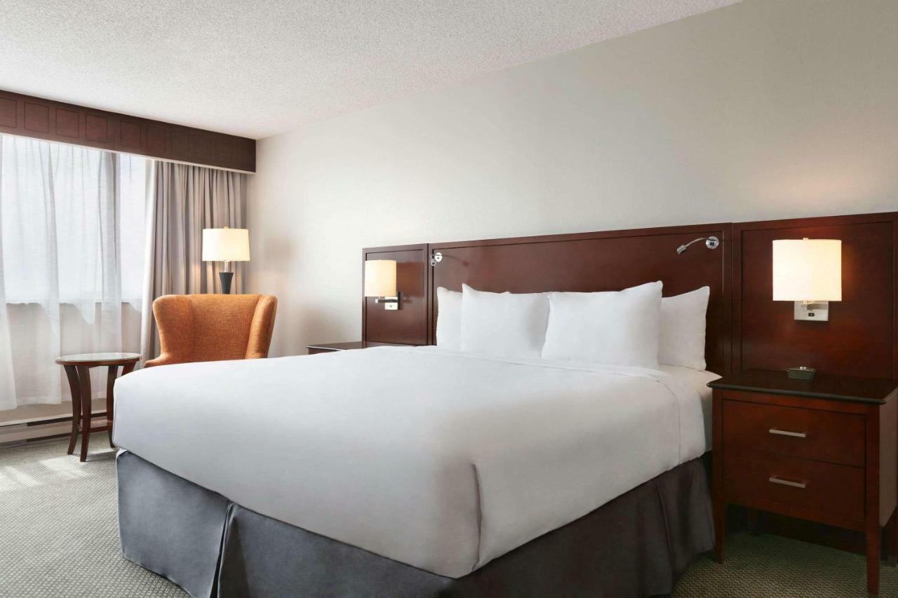Travelodge By Wyndham Quebec City Hotel & Convention Centre Esterno foto