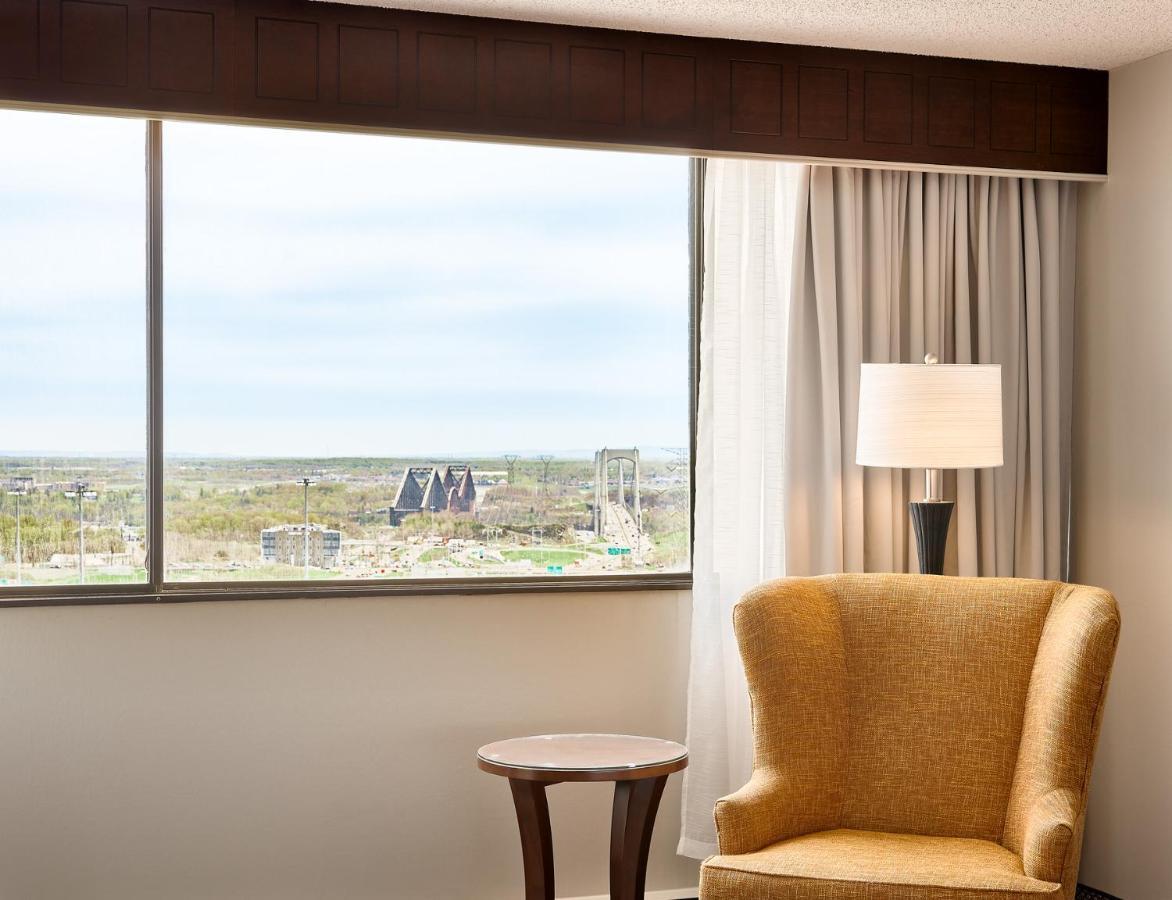 Travelodge By Wyndham Quebec City Hotel & Convention Centre Esterno foto